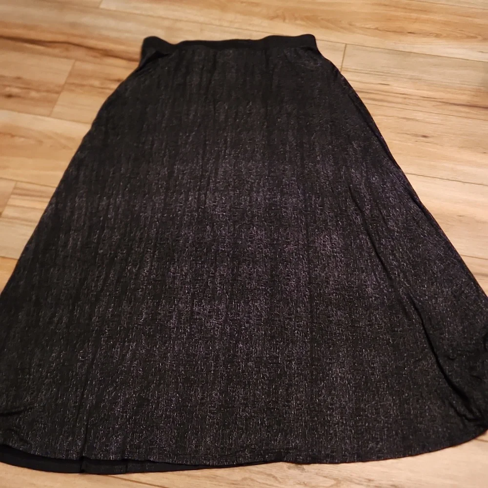 Lane Bryant's black long skirt size 14/16 - Picture 4 of 4